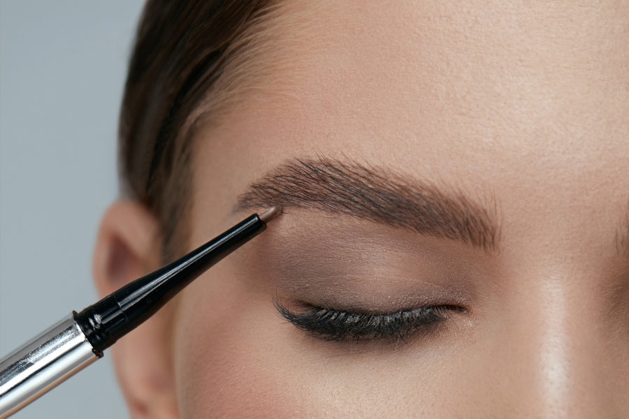 Maquillaje para cejas